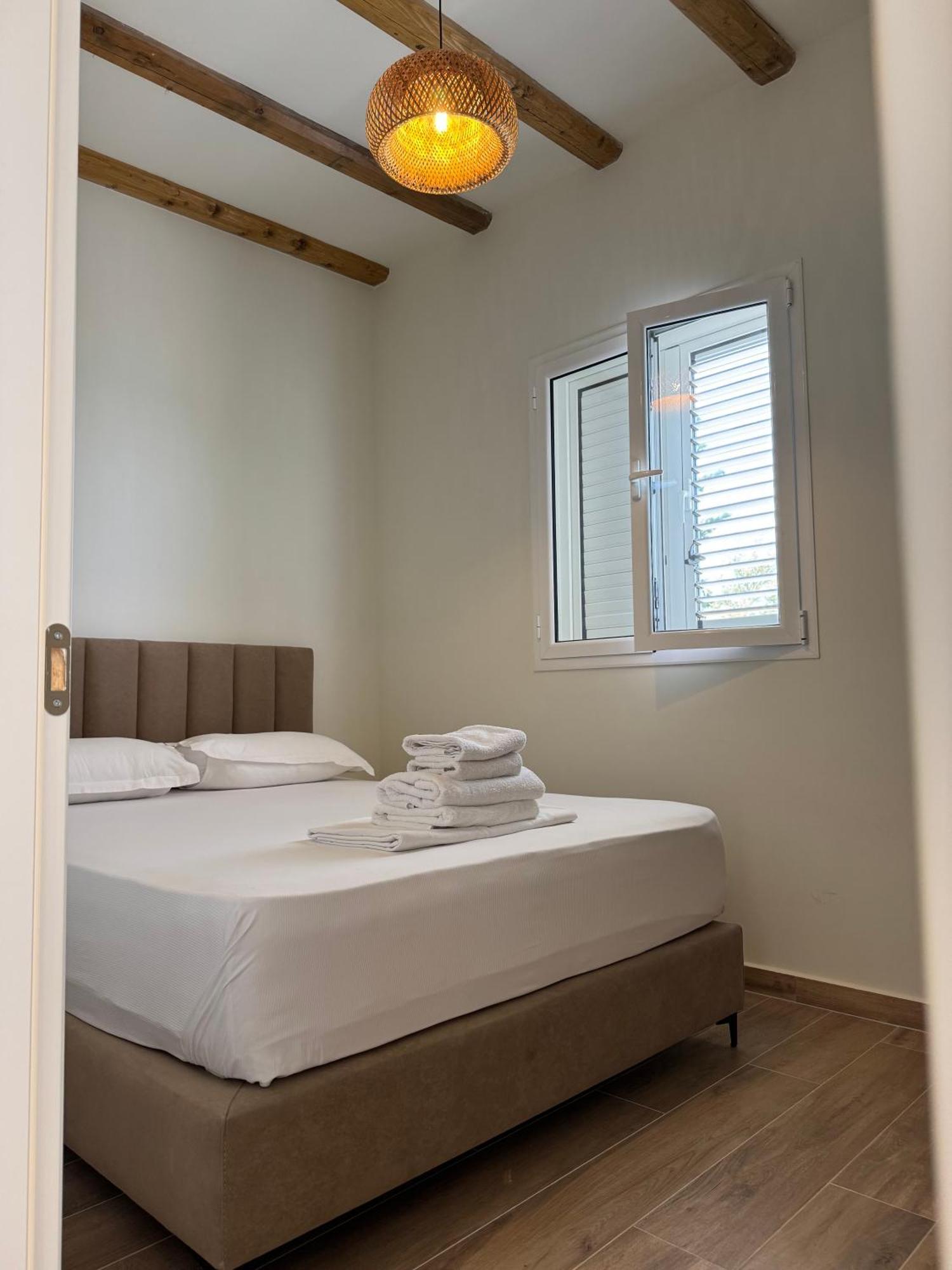 Alevra Hotel Dhërmi Eksteriør billede