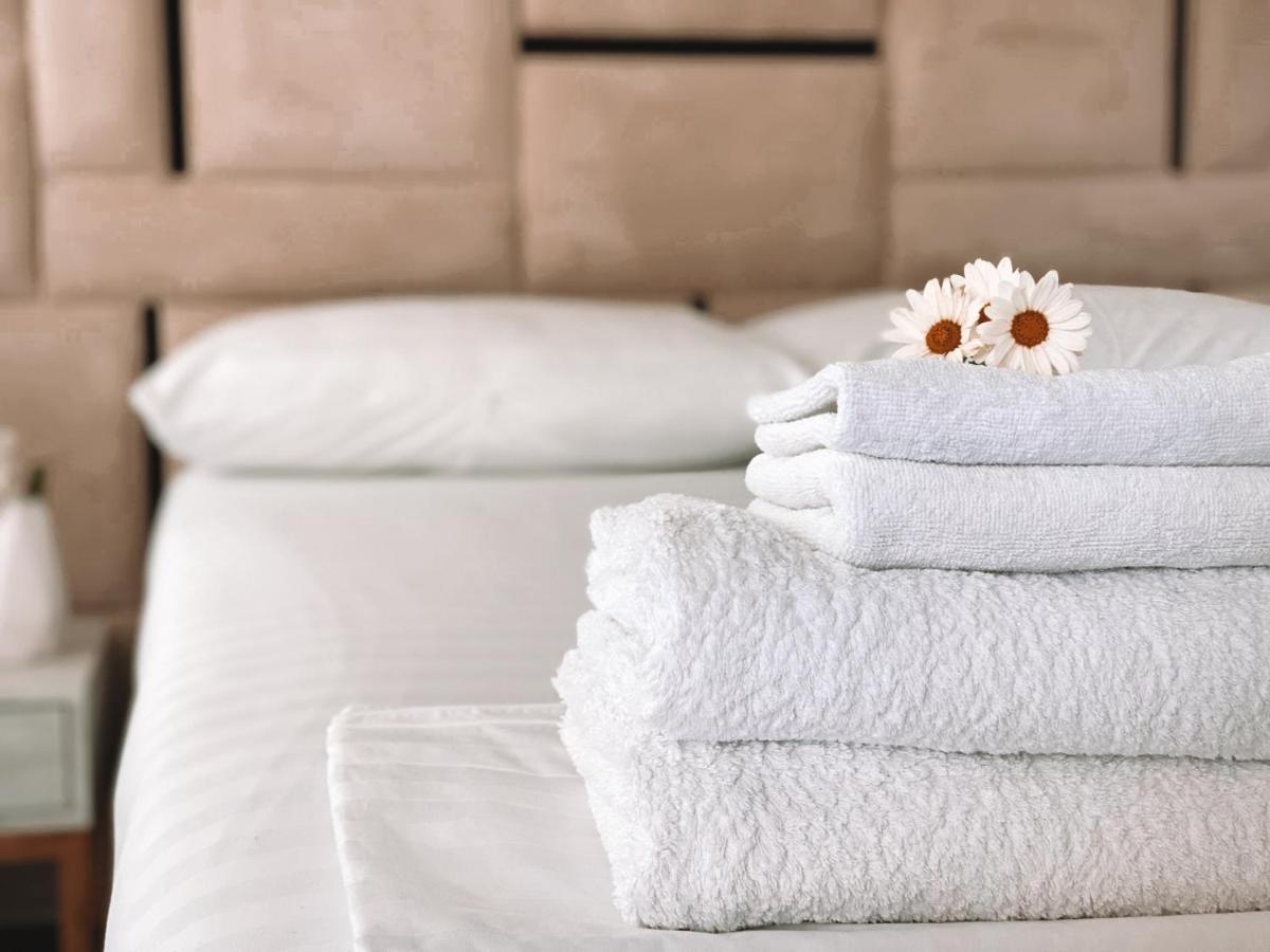Alevra Hotel Dhërmi Eksteriør billede